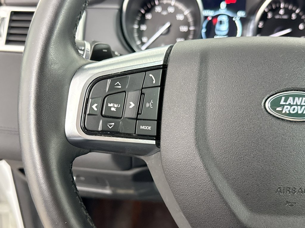 Used 2019 Land Rover Discovery Sport SE AWD/4WD image 40