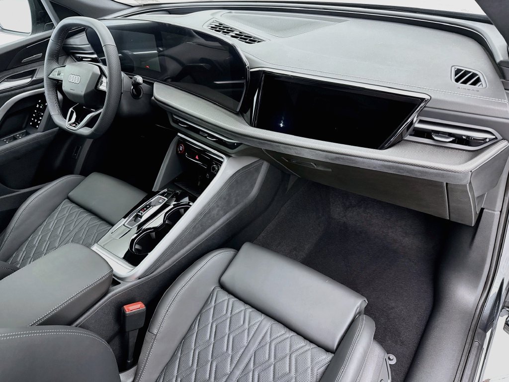 New 2026 Audi SQ5 Premium Plus AWD/4WD image 17