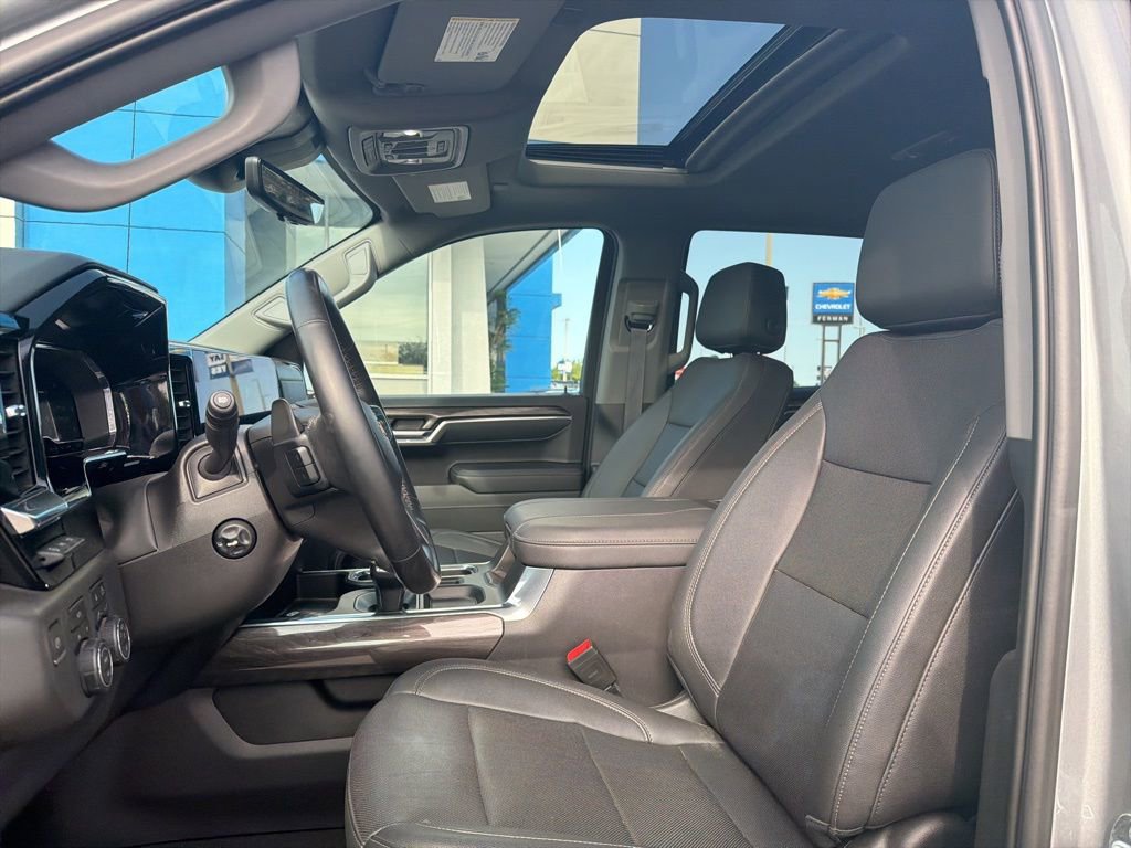 Used 2023 Chevrolet Silverado 1500 LTZ w/ Technology Package image 14