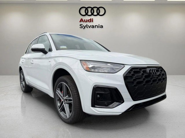 Certified 2025 Audi Q5 e Premium Plus w/ Premium Plus Package AWD/4WD image 2