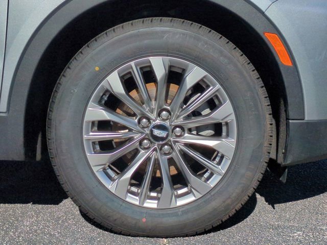 Used 2024 Cadillac XT4 Premium Luxury FWD image 12