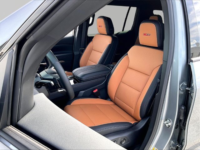 New 2027 Chevrolet Traverse Z71 w/ Enhanced Driving Package AWD/4WD image 10