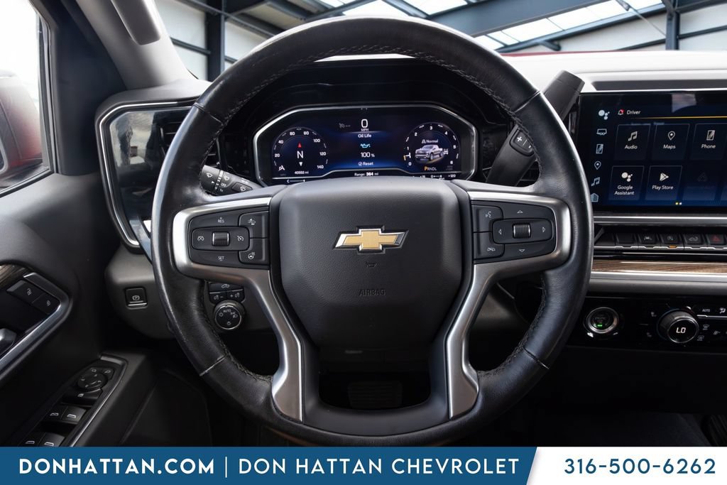 Used 2022 Chevrolet Silverado 1500 LT AWD/4WD image 5