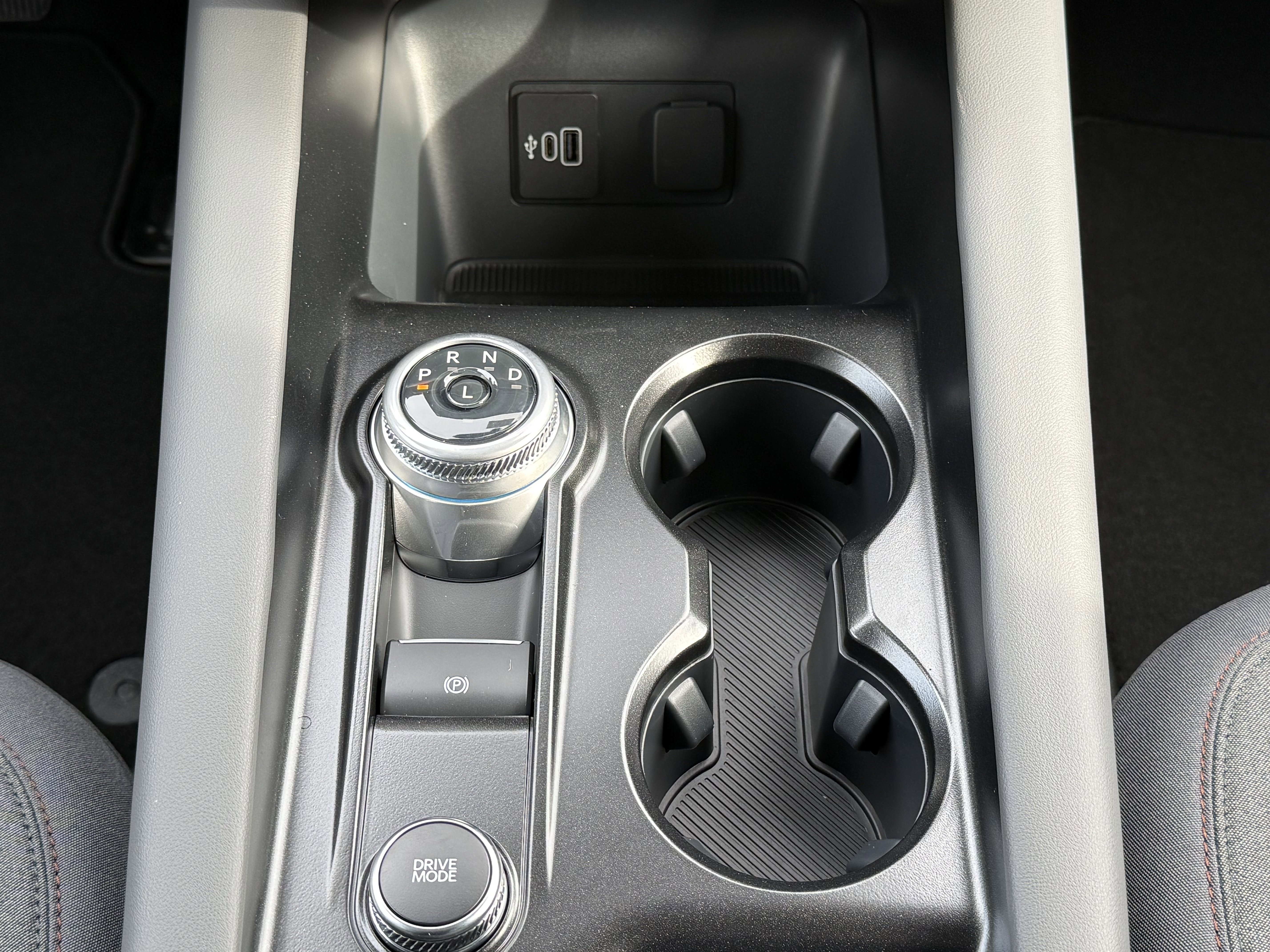 New 2026 Ford Explorer Active RWD image 29