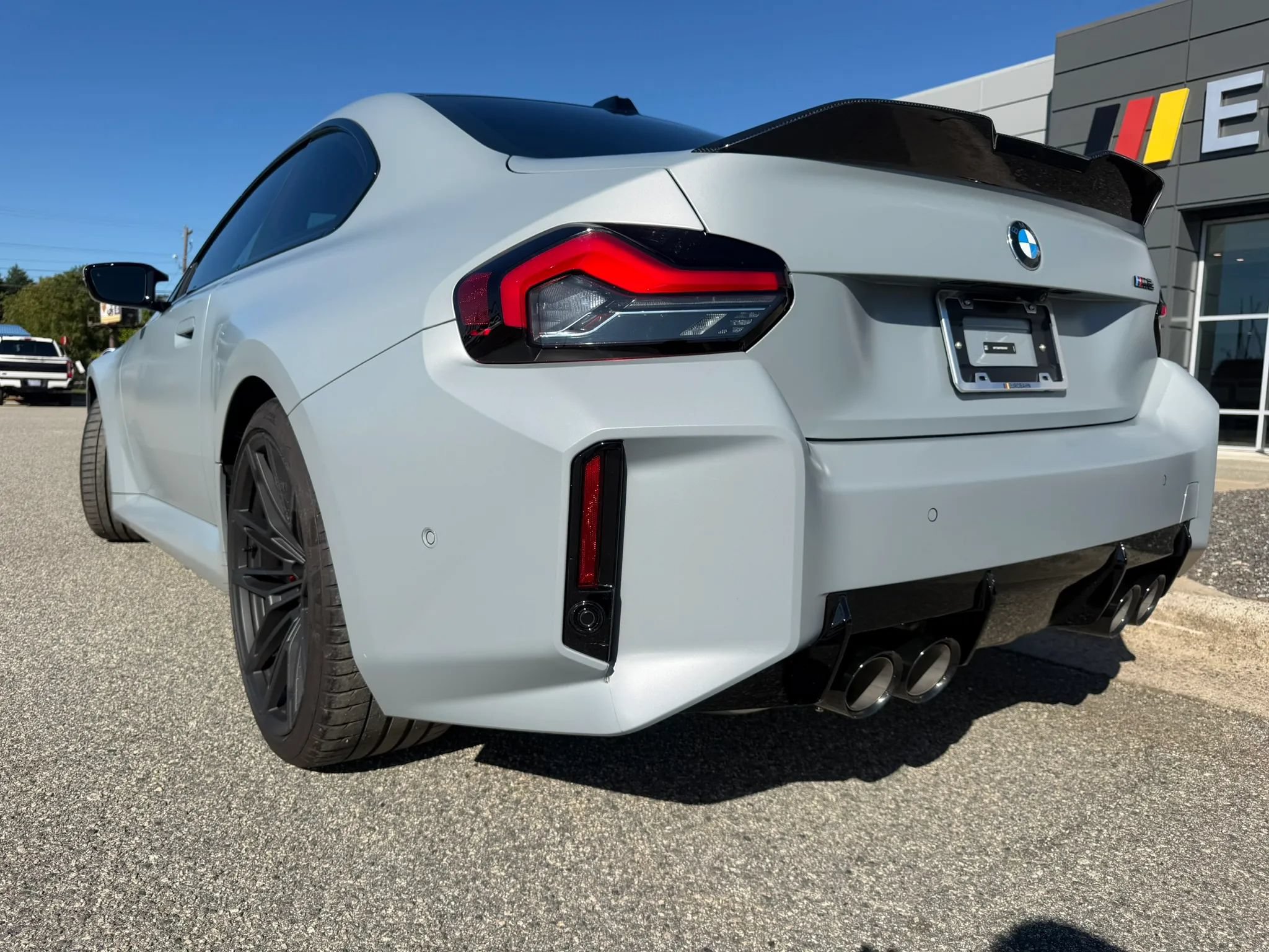 Used 2024 BMW M2 w/ Carbon Package RWD image 3