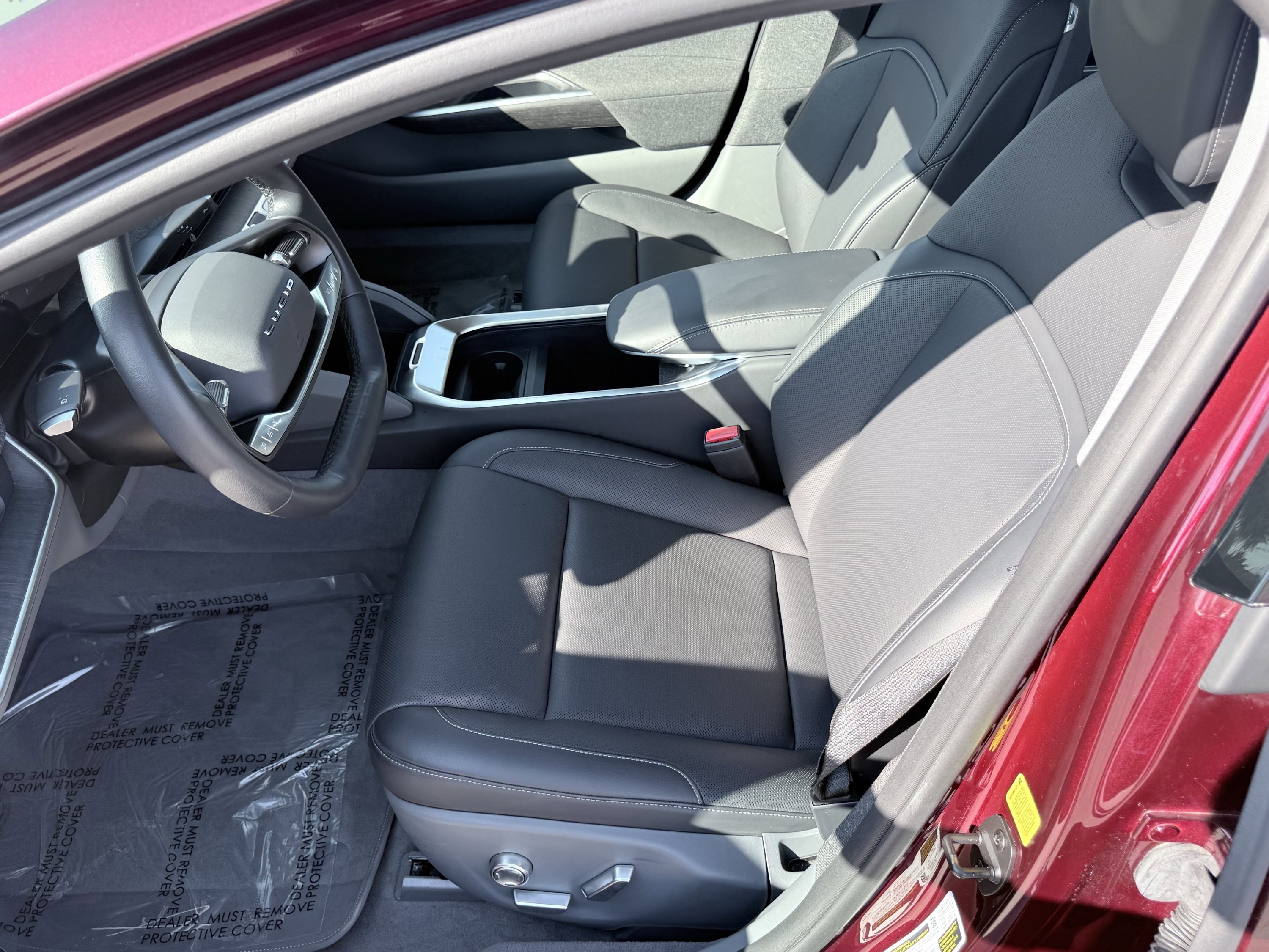 Used 2025 Lucid Air Touring AWD/4WD image 32