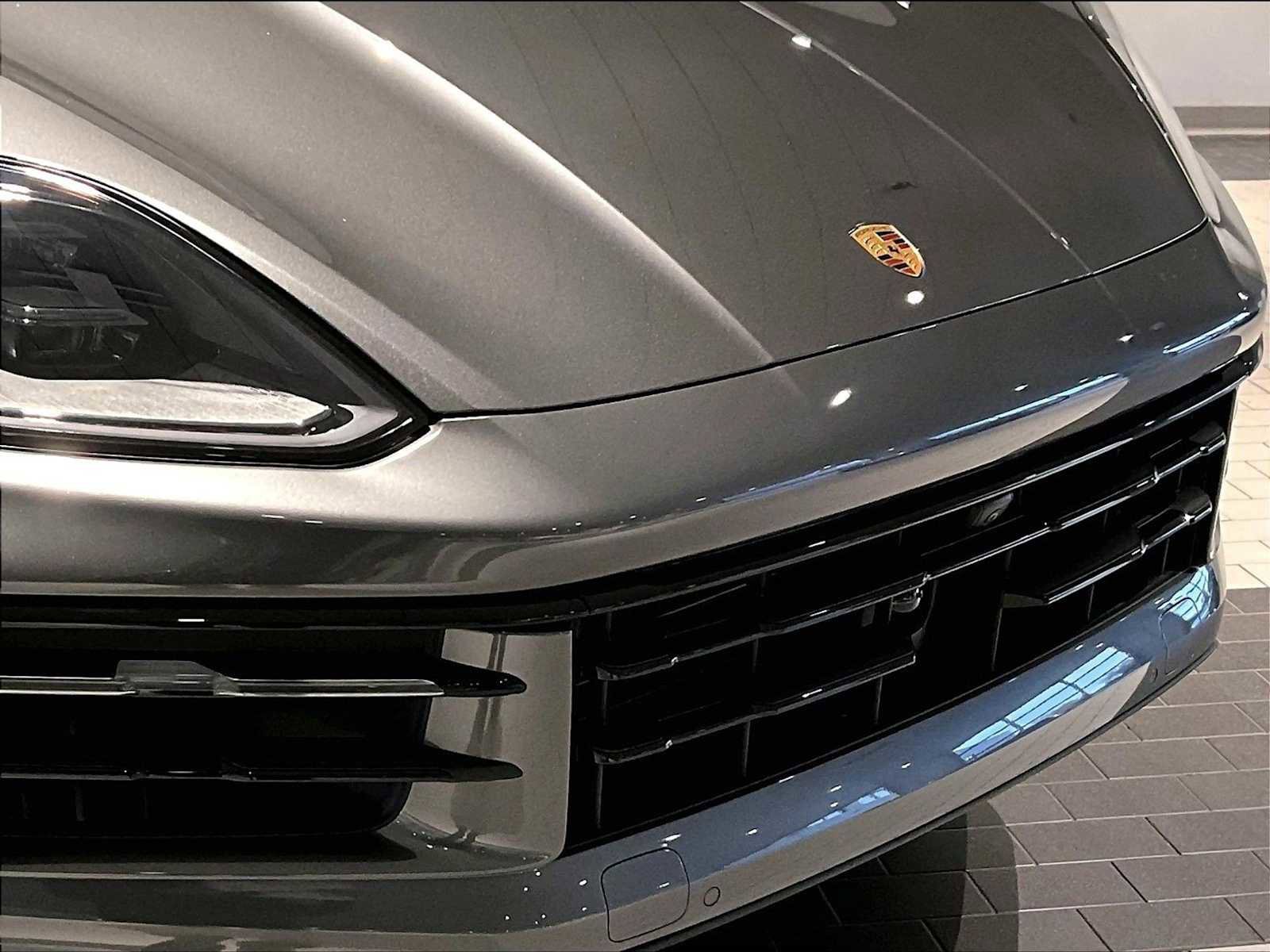 New 2026 Porsche Cayenne E-Hybrid image 29