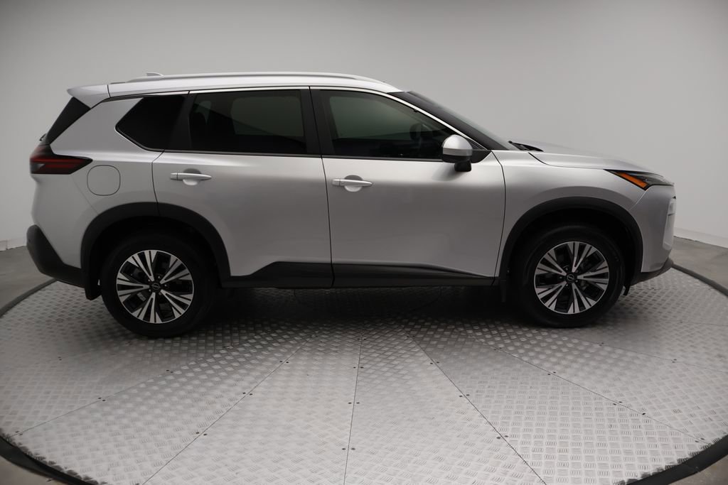 Used 2023 Nissan Rogue SV w/ SV Premium B Package FWD image 7