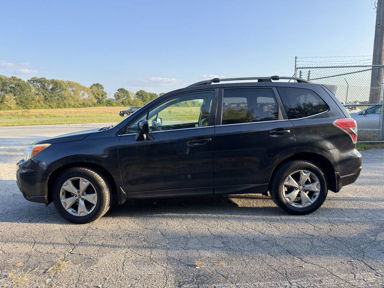 Used 2014 Subaru Forester 2.5i Limited image 2