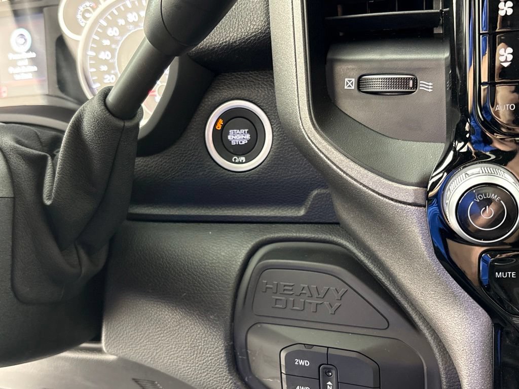 New 2027 RAM 3500 Tradesman AWD/4WD image 30
