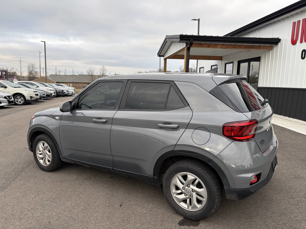 Used 2022 Hyundai Venue SE w/ Cargo Package image 11