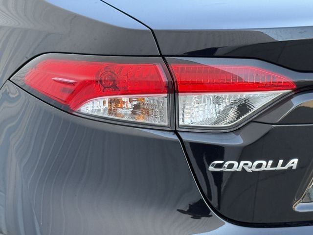 Used 2024 Toyota Corolla LE FWD image 6