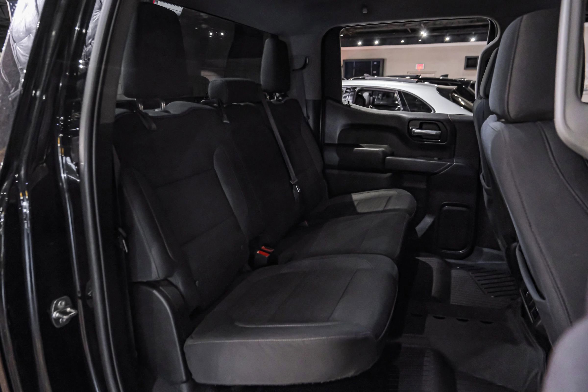 Used 2019 Chevrolet Silverado 1500 LT w/ All-Star Edition image 32