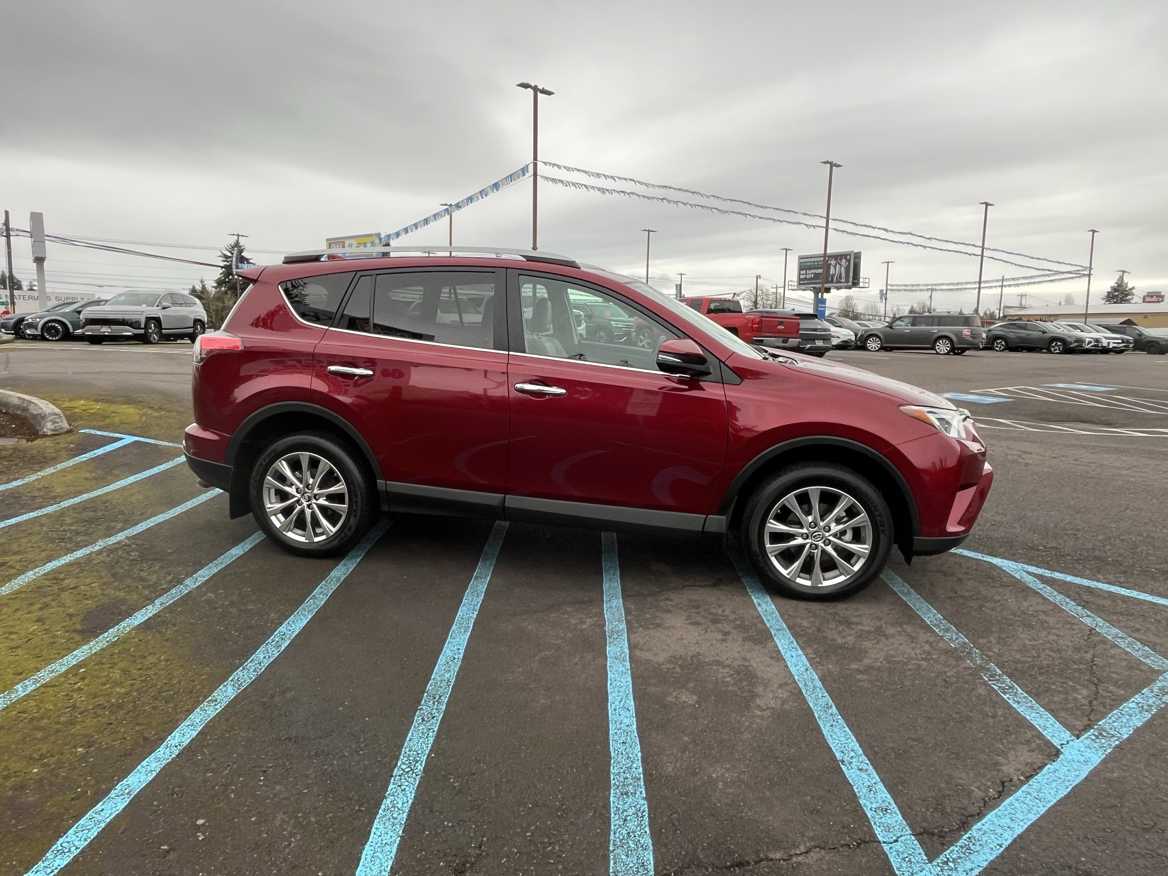 Used 2018 Toyota RAV4 Limited w/ Advanced Technology Package image 6