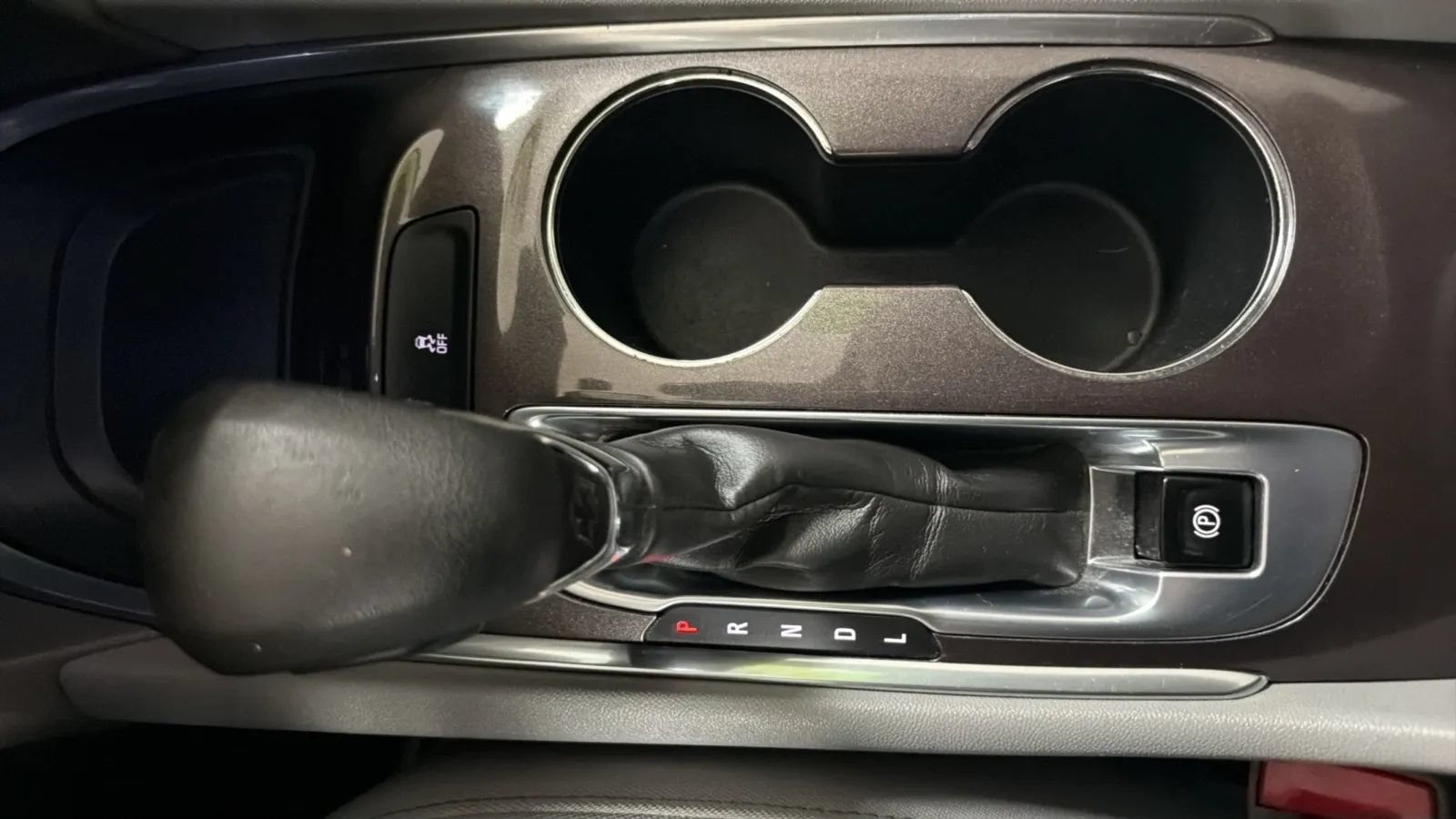 Used 2022 Chevrolet Malibu LT FWD image 12