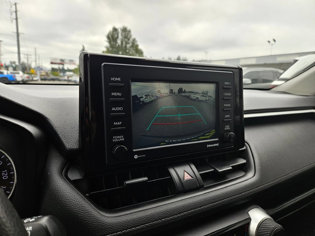 Used 2022 Toyota RAV4 LE AWD/4WD image 30