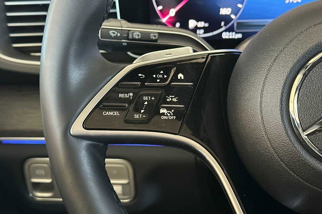Certified 2025 Mercedes-Benz GLE 450e 4MATIC image 35