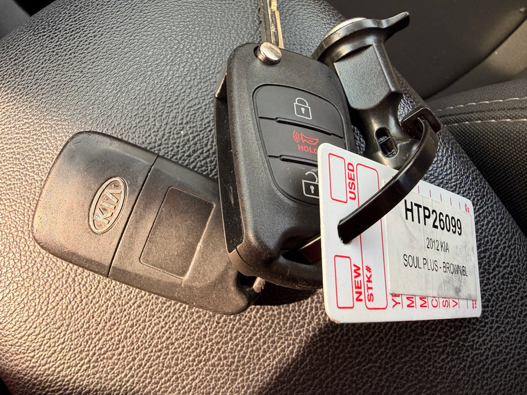 Used 2012 Kia Soul + w/ Audio Pkg FWD image 36