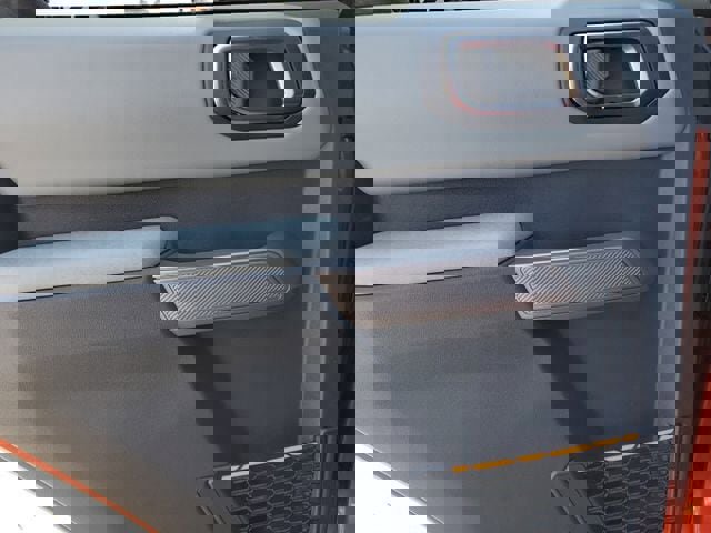 Used 2023 Ford Bronco Badlands image 15