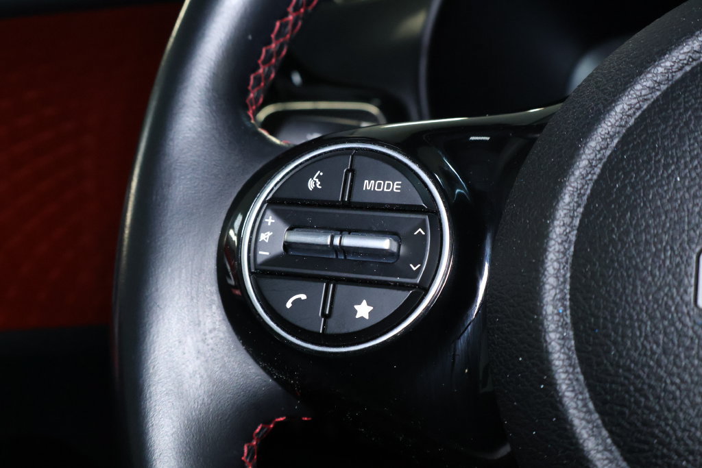 Used 2023 Kia Soul GT-Line w/ GT-Line Technology Package FWD image 21