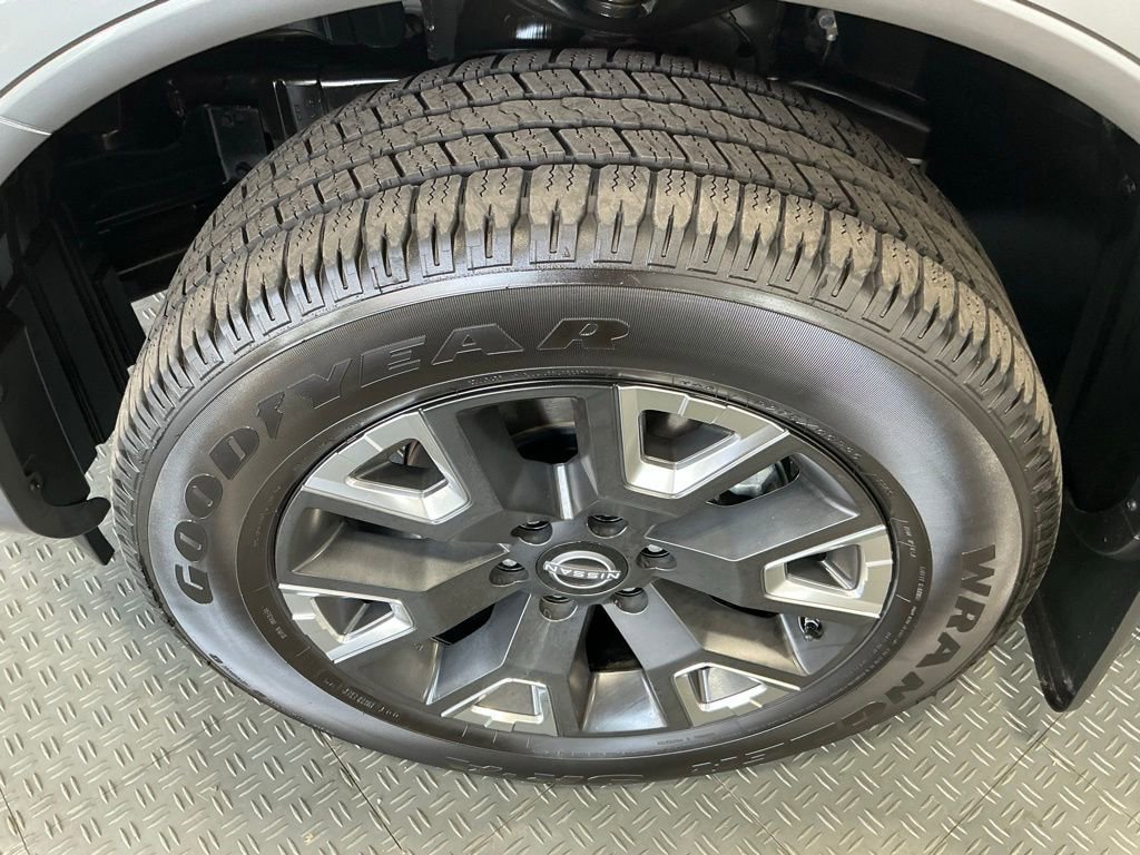 Used 2023 Nissan Titan Platinum Reserve w/ Moonroof Package image 51