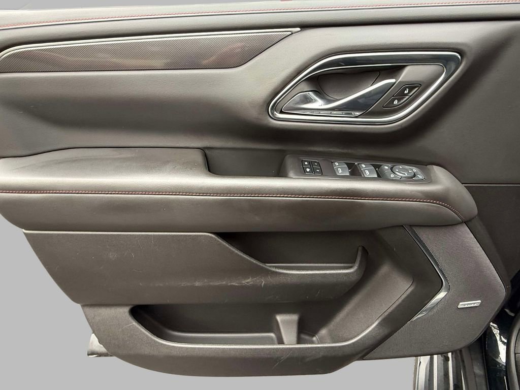 Used 2024 Chevrolet Suburban RST w/ Luxury Package image 21