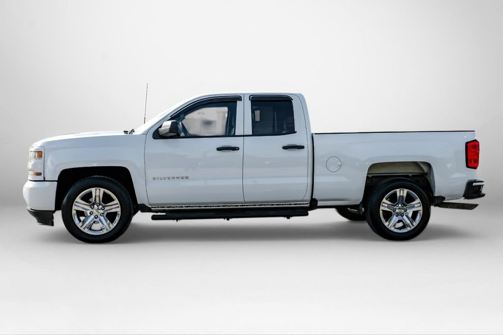 Used 2016 Chevrolet Silverado 1500 Custom w/ Custom Convenience Package RWD image 9