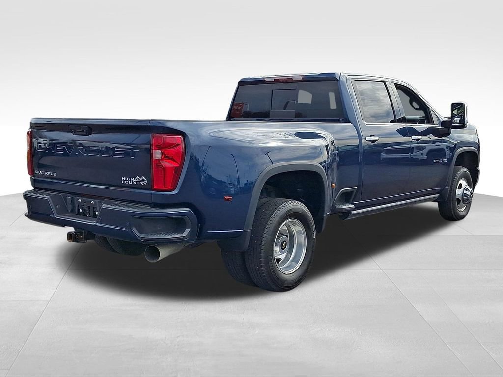 Used 2023 Chevrolet Silverado 3500 High Country w/ Technology Package image 6