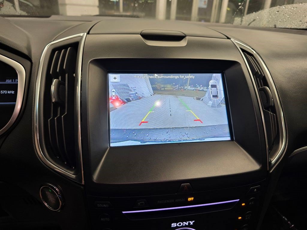 Used 2018 Ford Edge Titanium w/ Equipment Group 302A AWD/4WD image 24
