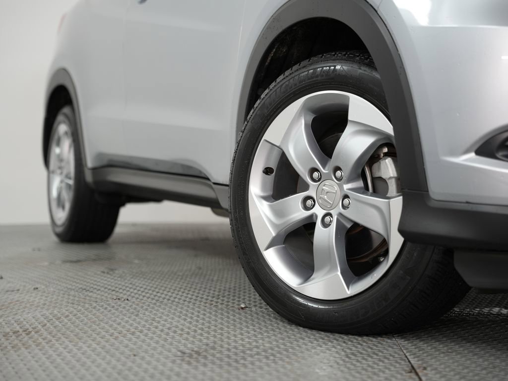 Used 2018 Honda HR-V LX image 19