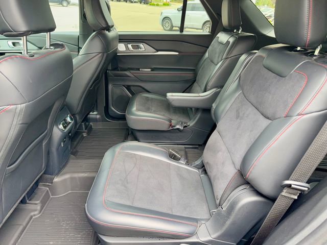 Used 2025 Ford Explorer ST w/ Sun And Sound Package AWD/4WD image 11