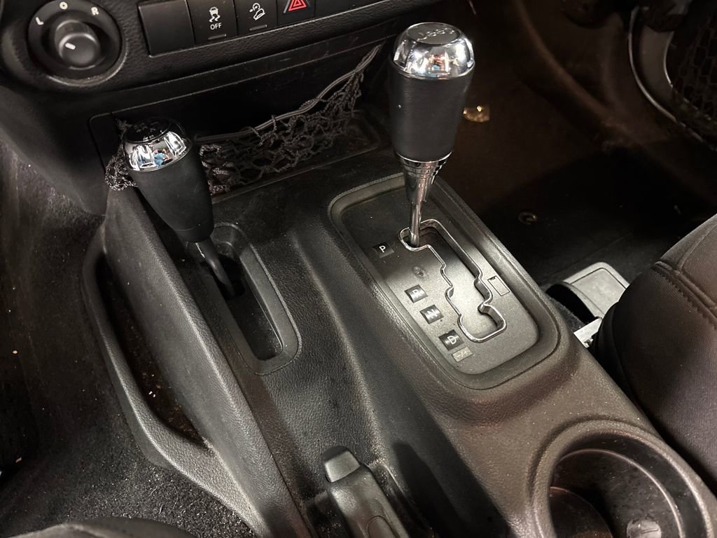 Used 2013 Jeep Wrangler Sport image 38