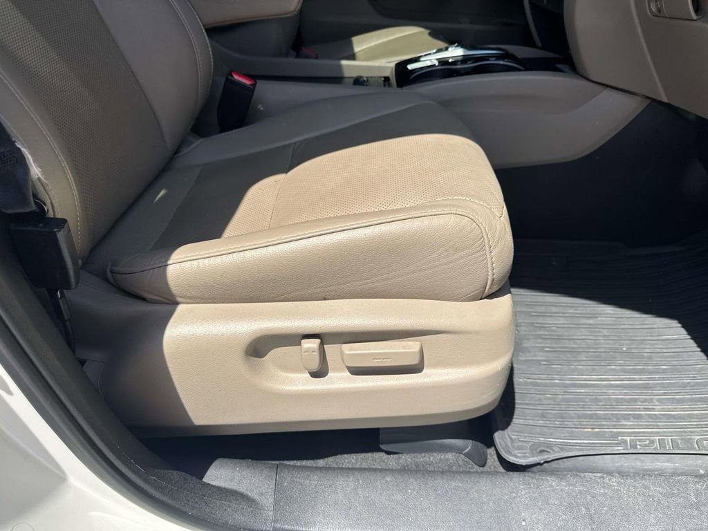 Used 2019 Honda Pilot Elite image 18