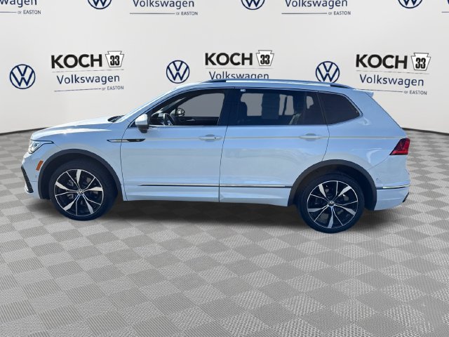 Used 2023 Volkswagen Tiguan SEL R-Line AWD/4WD image 4