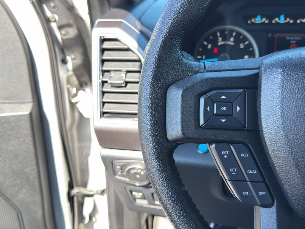 Used 2016 Ford F150 XLT w/ Equipment Group 302A Luxury AWD/4WD image 32