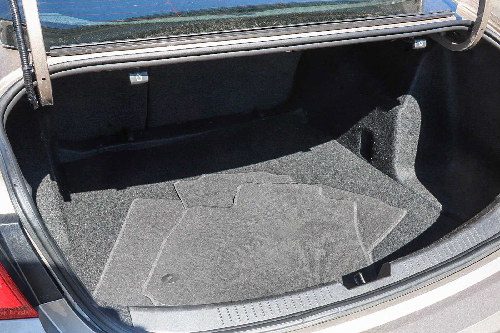 Used 2024 Chevrolet Malibu LS FWD image 25