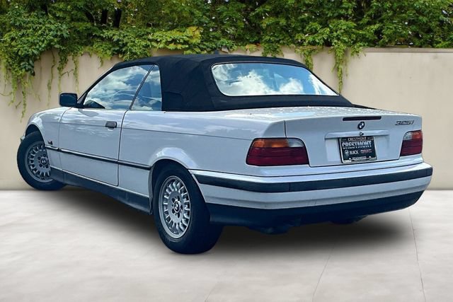 Used 1995 BMW 325i Convertible RWD image 4
