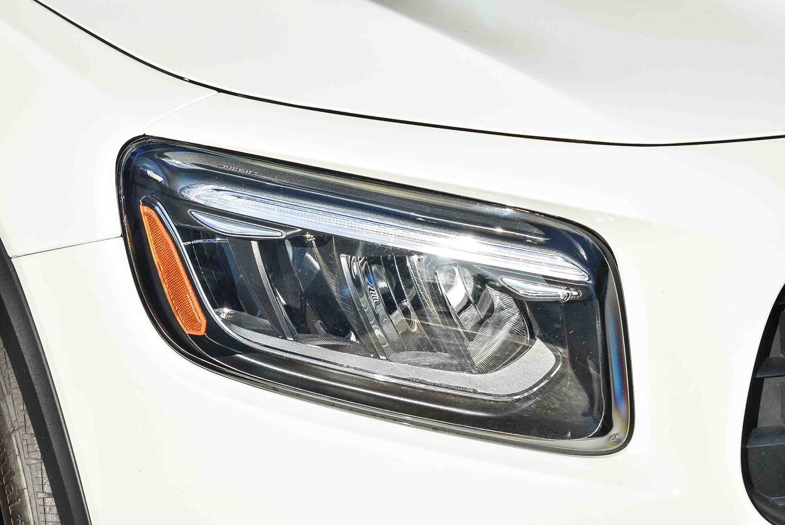 Used 2025 Mercedes-Benz GLB 35 AMG 4MATIC image 8