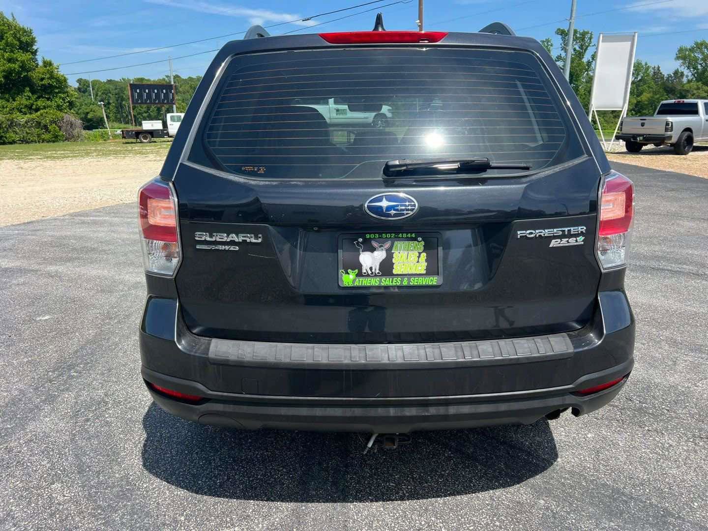 Used 2017 Subaru Forester 2.5i w/ Alloy Wheel Package AWD/4WD image 4