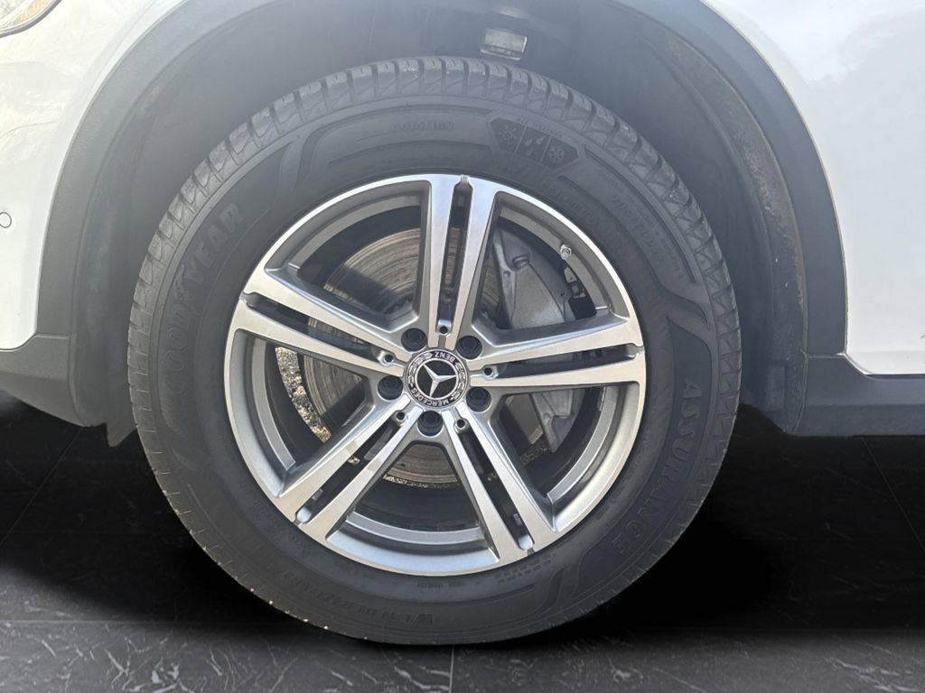 Used 2022 Mercedes-Benz GLC 300 GLC 300 image 33