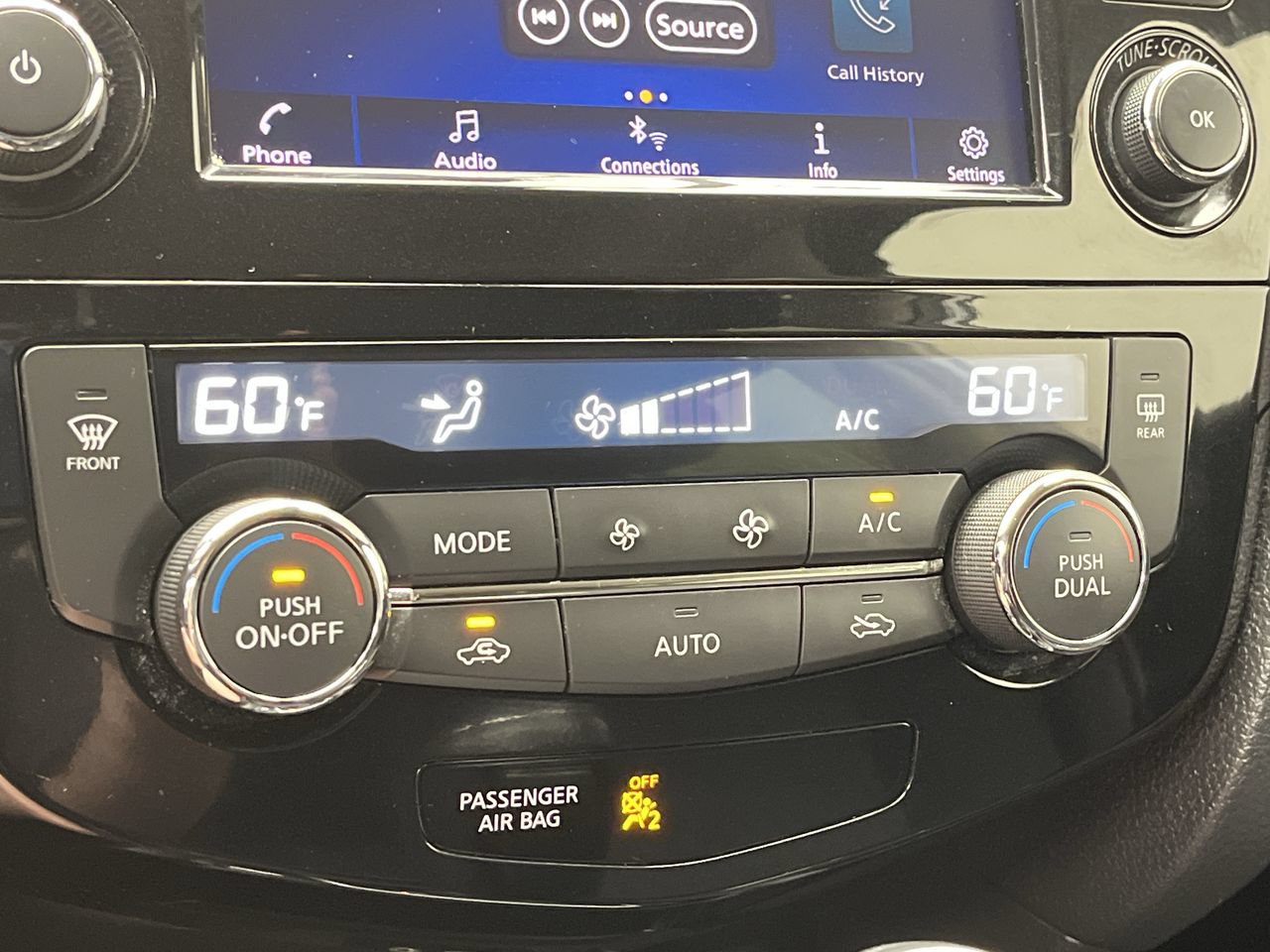 Used 2019 Nissan Rogue SV AWD/4WD image 19