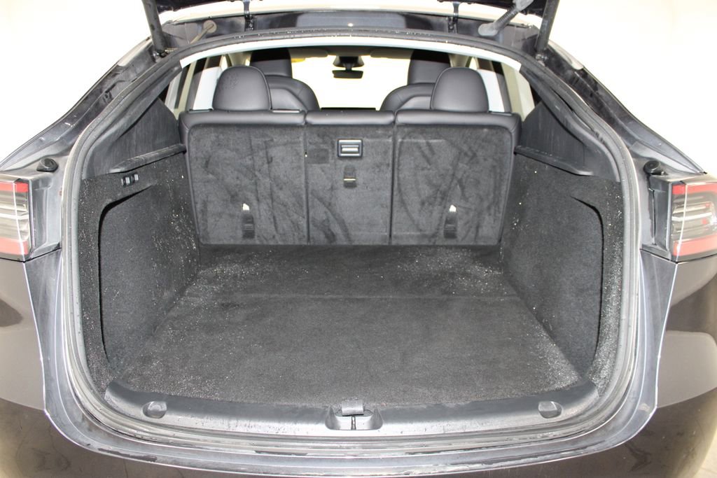 Used 2024 Tesla Model Y Long Range image 14