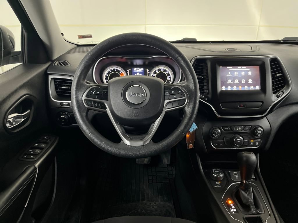 Used 2019 Jeep Cherokee Latitude w/ Popular Appearance Group image 33