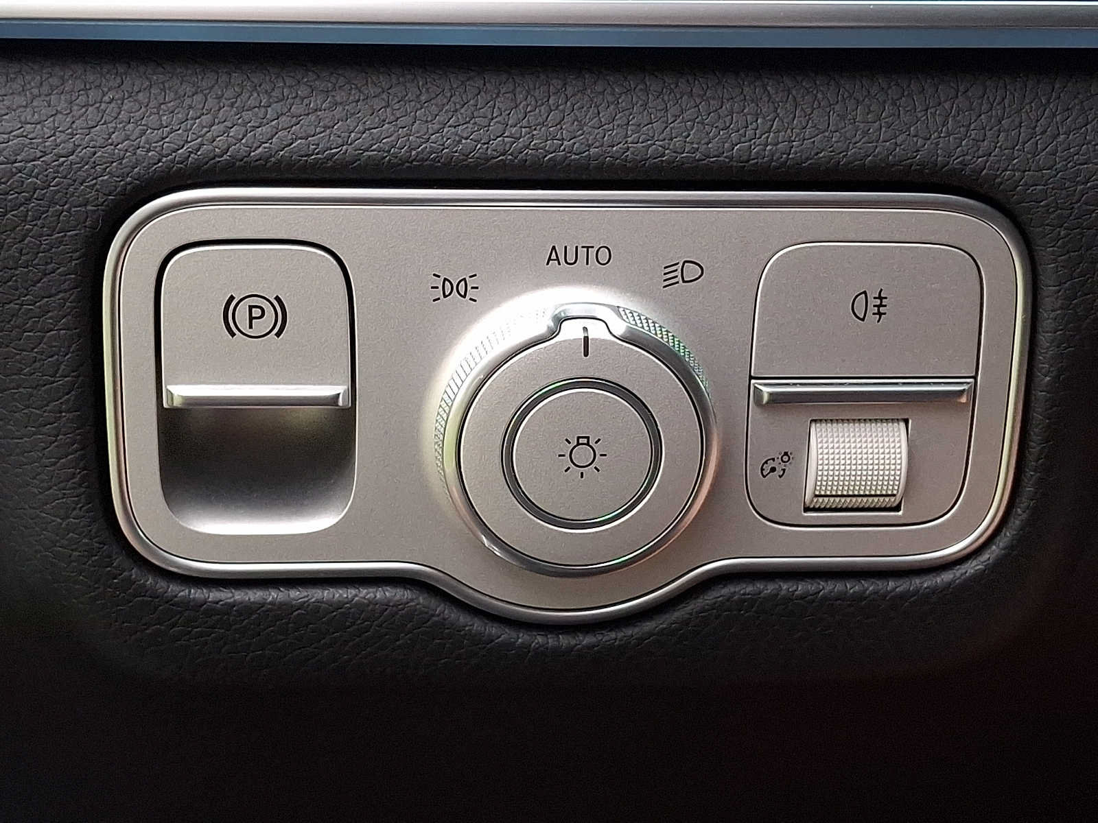Used 2025 Mercedes-Benz GLS 450 4MATIC image 22