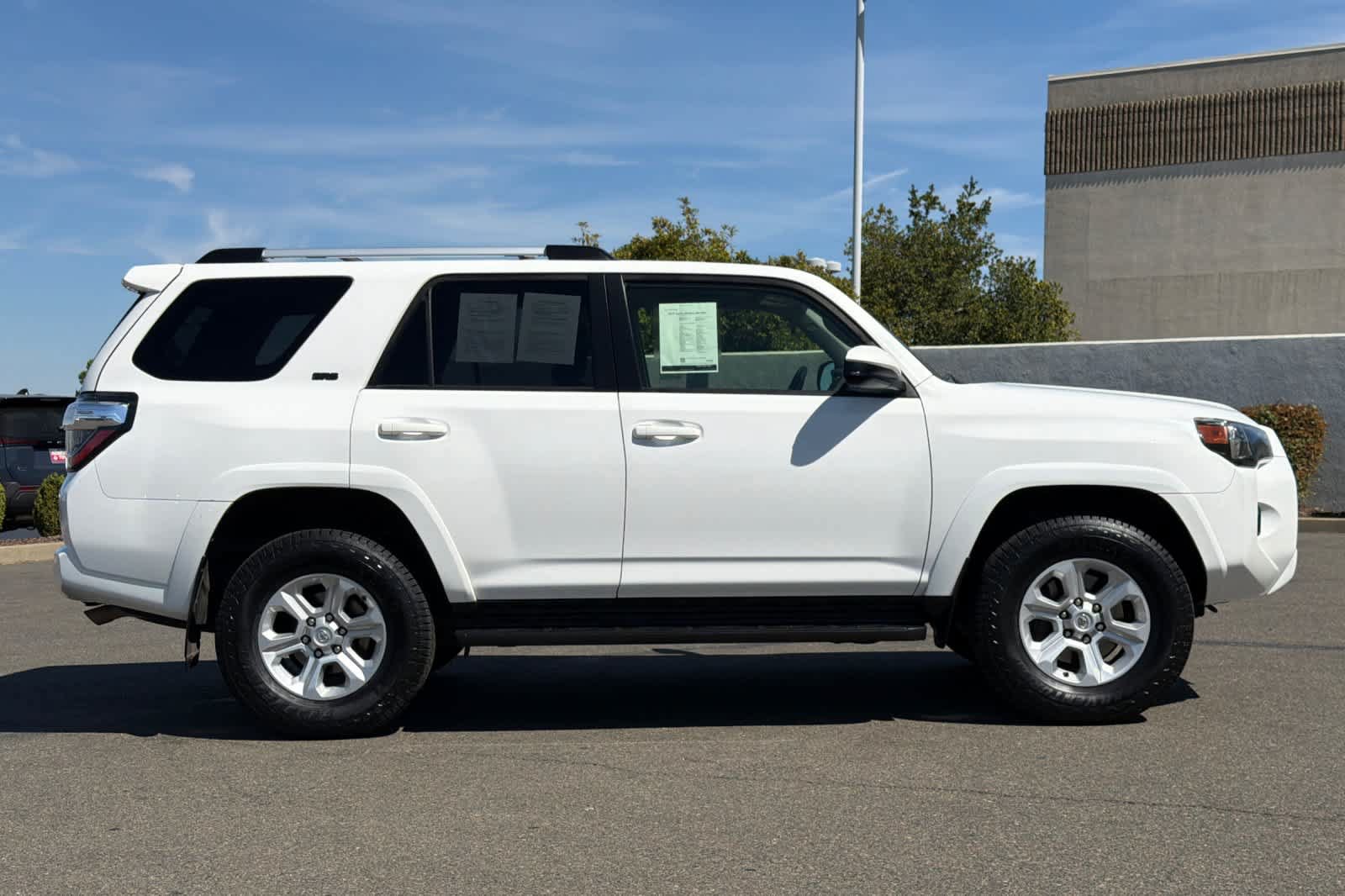 Used 2019 Toyota 4Runner SR5 AWD/4WD image 6