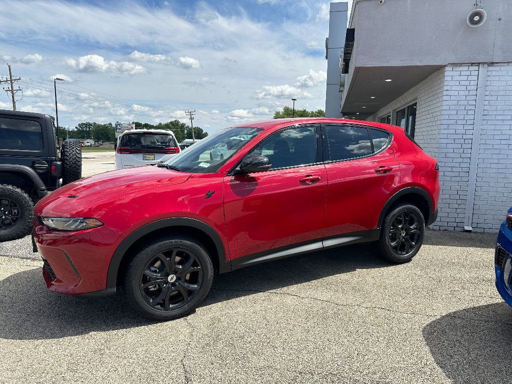 New 2024 Dodge Hornet GT w/ GT Blacktop Package image 1