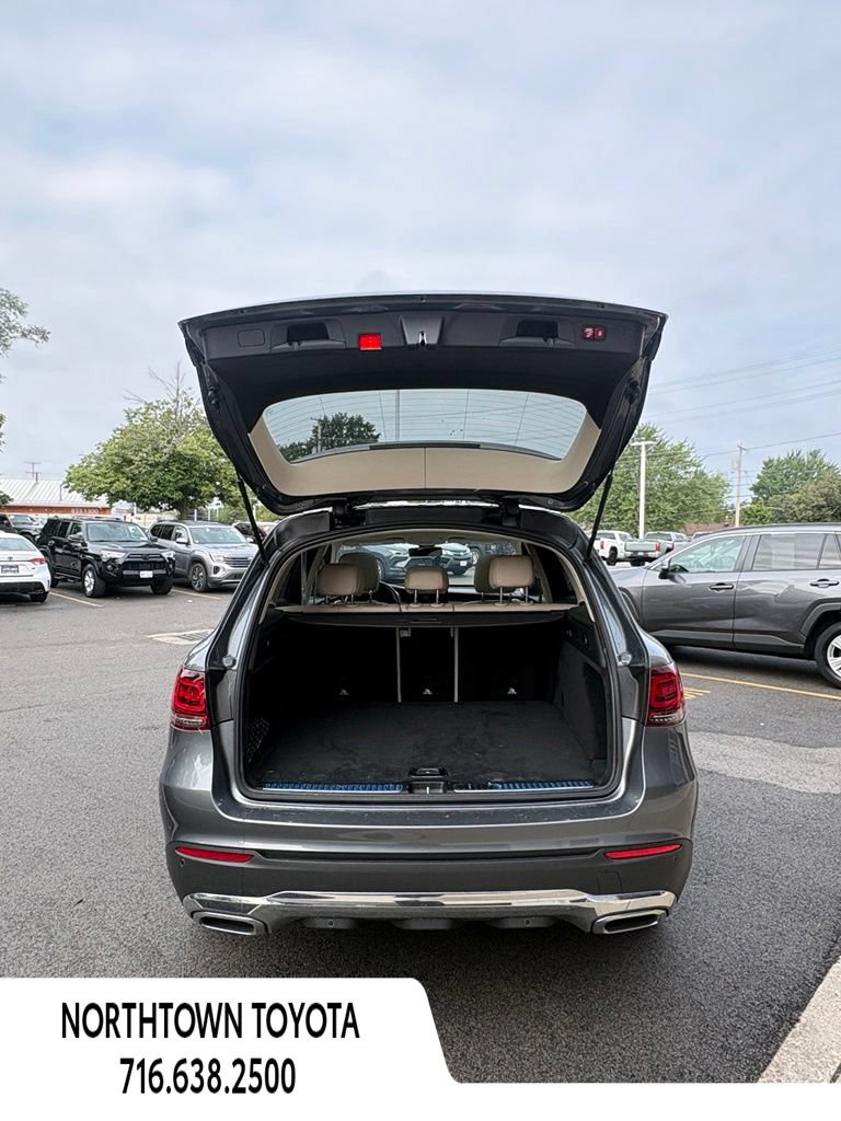 Used 2021 Mercedes-Benz GLC 300 4MATIC image 7