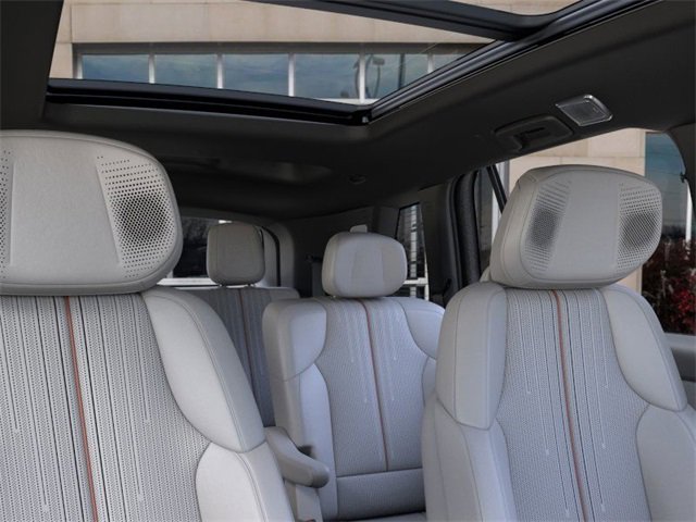 New 2026 Cadillac Vistiq Luxury image 24