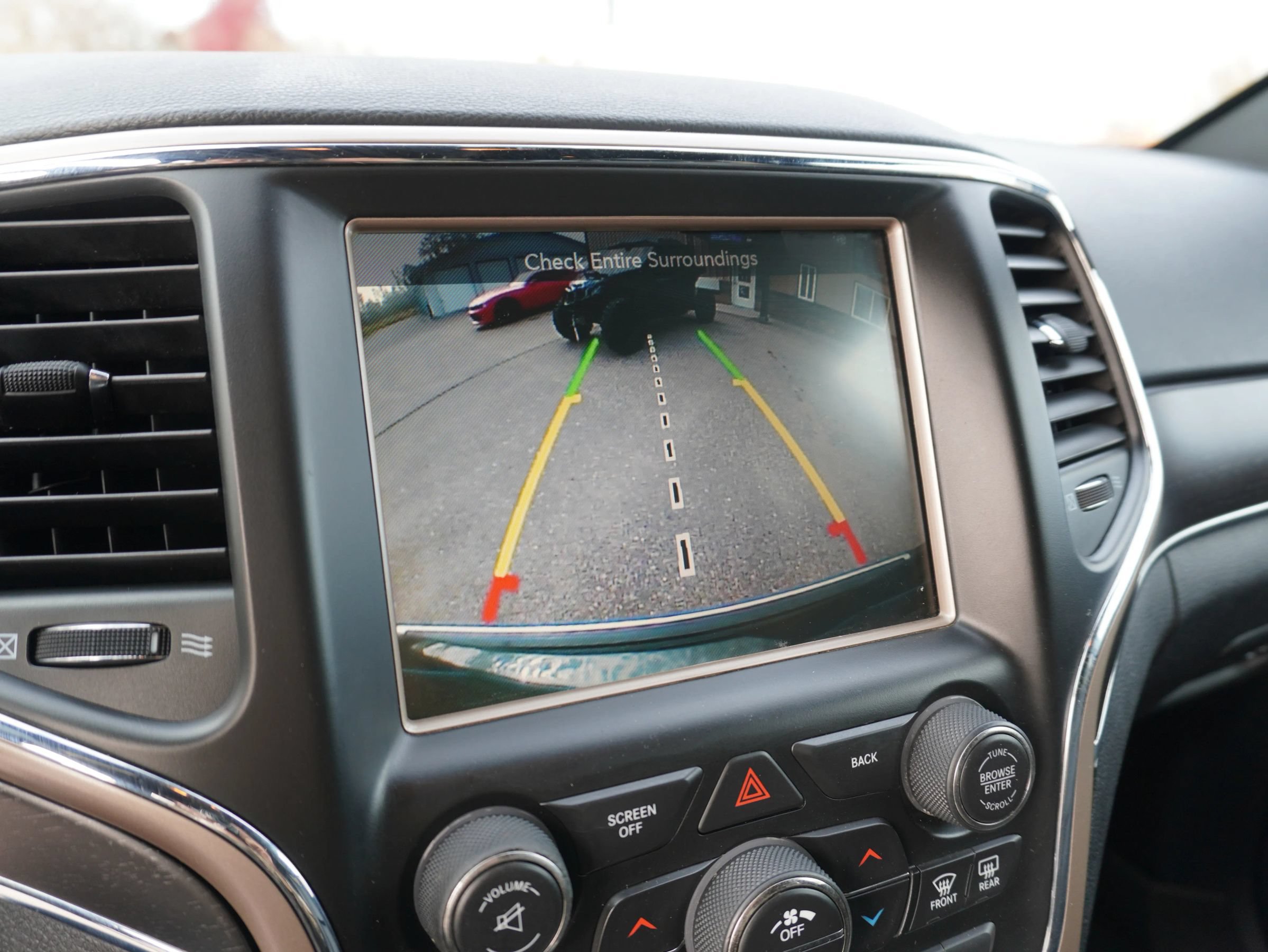 Used 2016 Jeep Grand Cherokee Limited AWD/4WD image 21