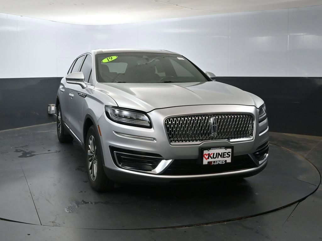 Used 2019 Lincoln Nautilus Select image 6